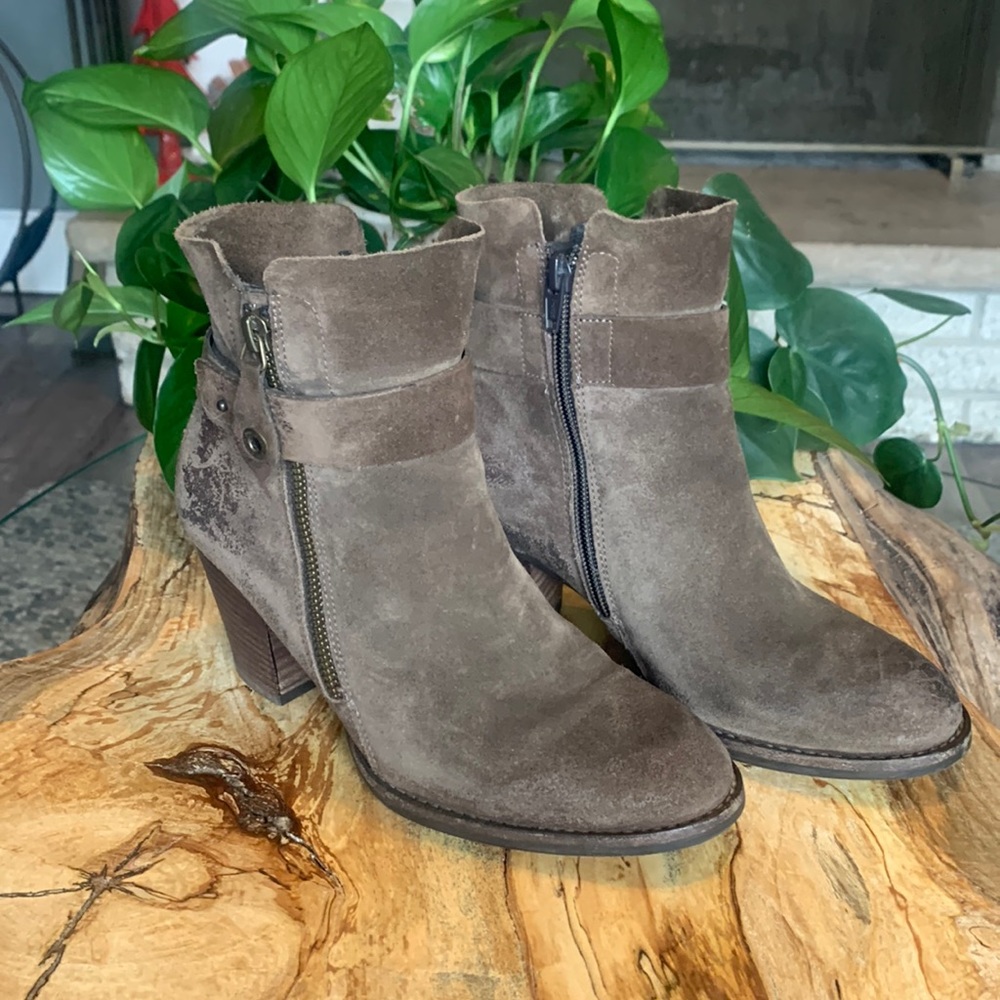Paul Green Dallas Booties Brown Boots